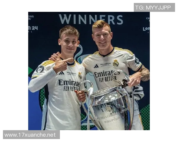 克罗斯领衔球队新篇章球迷期待他在赛场上的精彩表现与未来发展